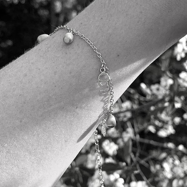 Drop charm brace silver - 2