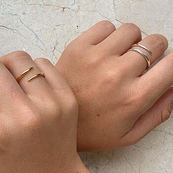 Loop ring silver