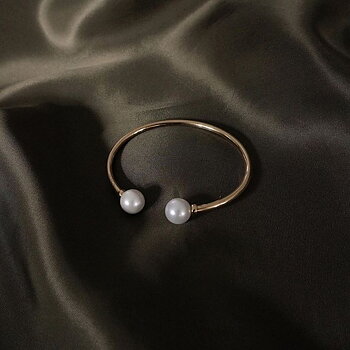 Pearl bangle flex braclet Gold