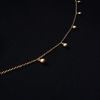 Drop neck gold
