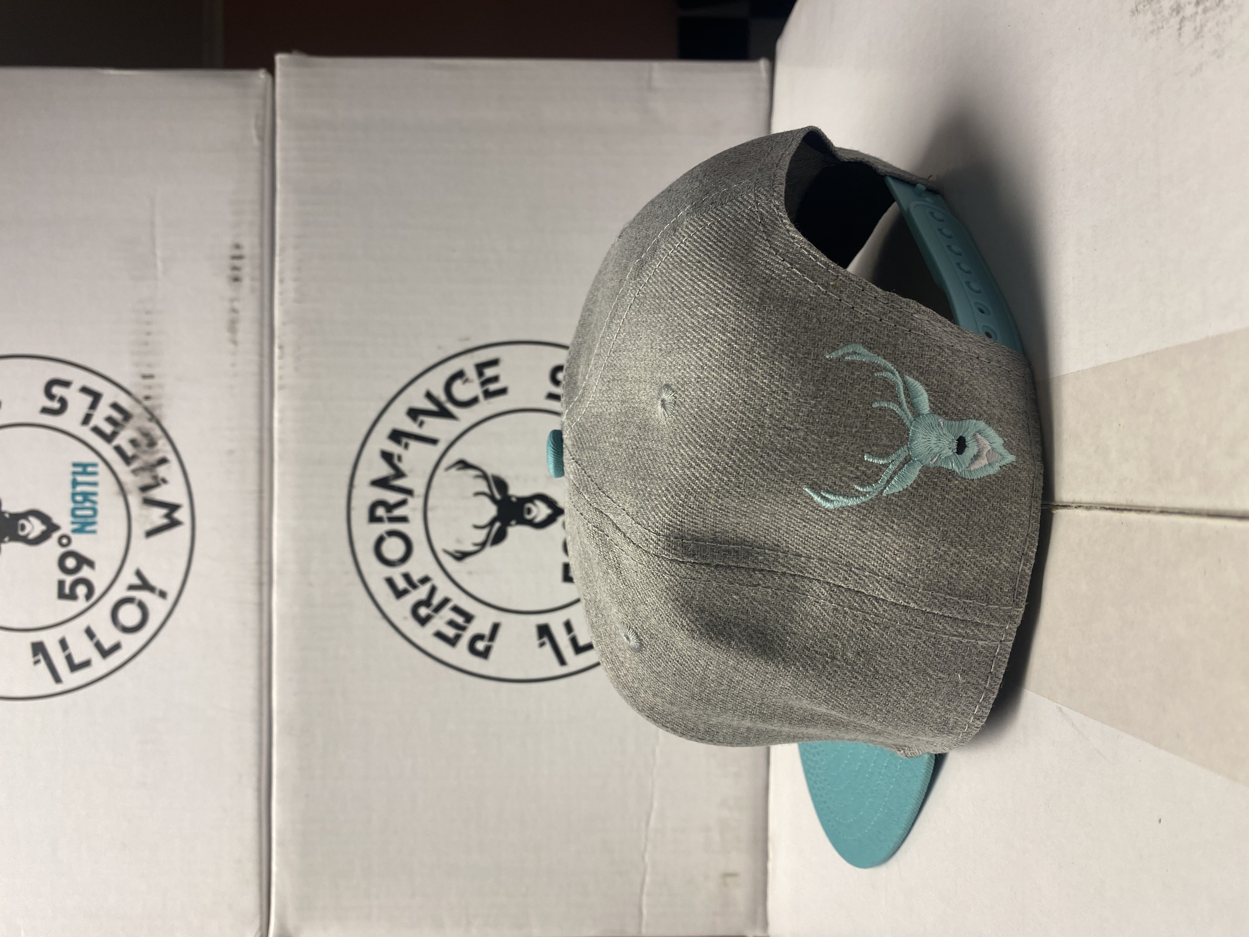 59 NRTH Snapback grå/turkos skärm - 2