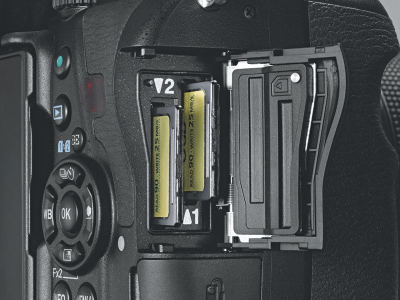 Ricoh/Pentax K-1 Mark II Body - 3