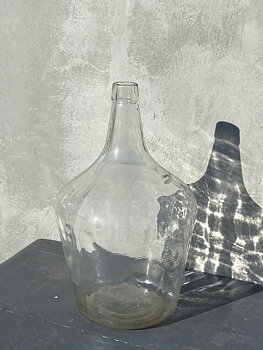 VINTAGE GLASFLASKA / DAMEJEANNE