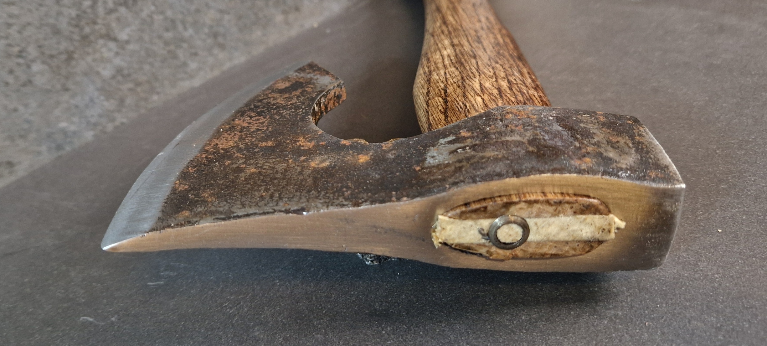 Viking Skägg yxa  i Kolstål   - 36.5cm - 3
