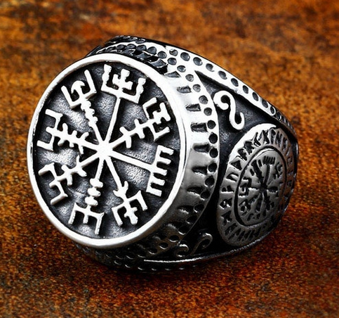 Vegvísir / Vägvisare  Ring i Stål - Två