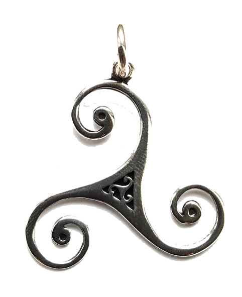 Triskelion Hänge 
