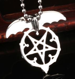 Fladdermus Hänge med Pentagram - 2