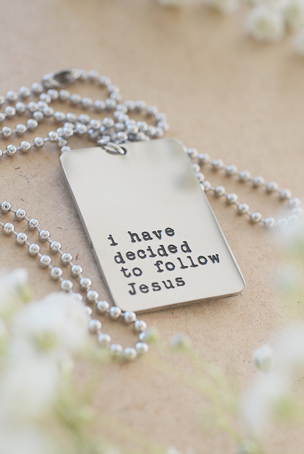 STÅLHALSBAND MED HÄNGE: I HAVE DECIDED