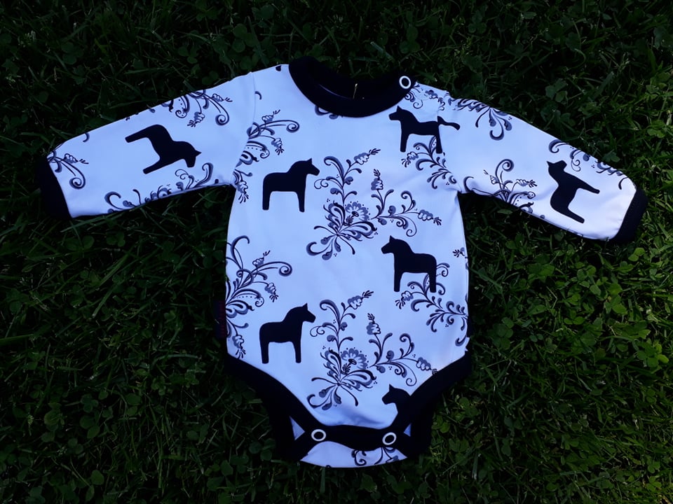 Body m. axelknäppning