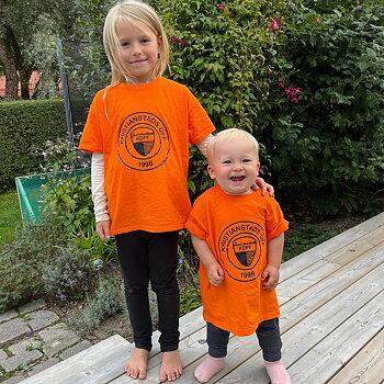 T-shirt, orange. Unisex, vuxen.