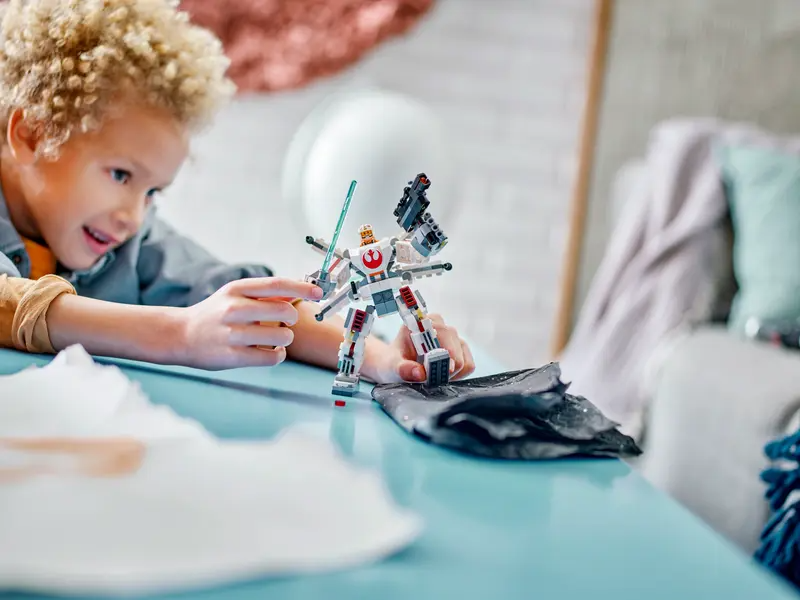 LEGO Star Wars 75390  Luke Skywalker™ X-Wing™ Mech - 4