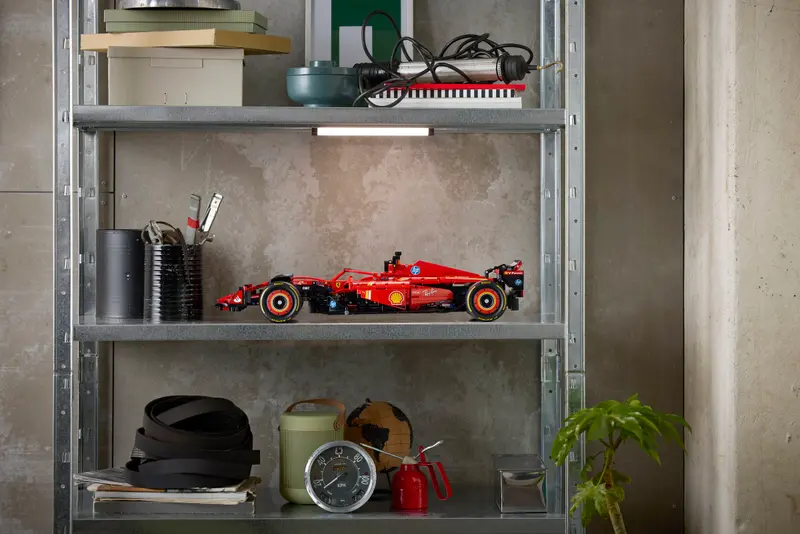 Lego Technic 42207 Ferrari SF-24 F1 - 6