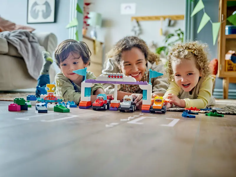 Lego Duplo 10445 F1® Team racerbilar och förare - 8