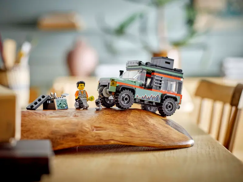 Lego City 60447 4-hjulsdriven terrängbil för bergskörning - 2