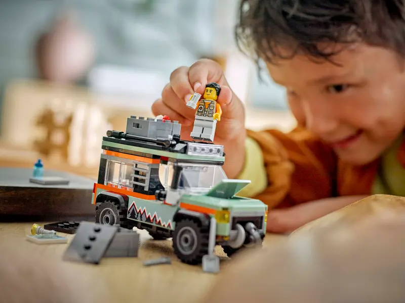 Lego City 60447 4-hjulsdriven terrängbil för bergskörning - 8