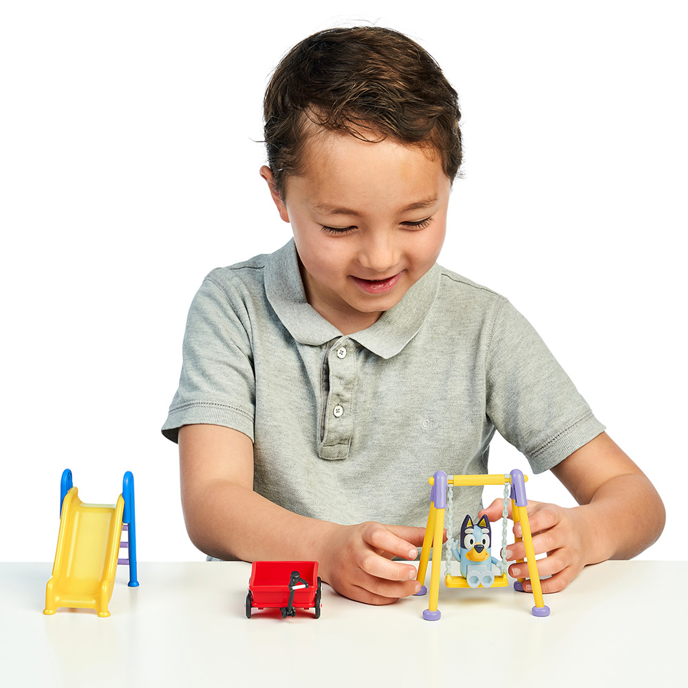 Bluey Lekset Park & Figure - 3