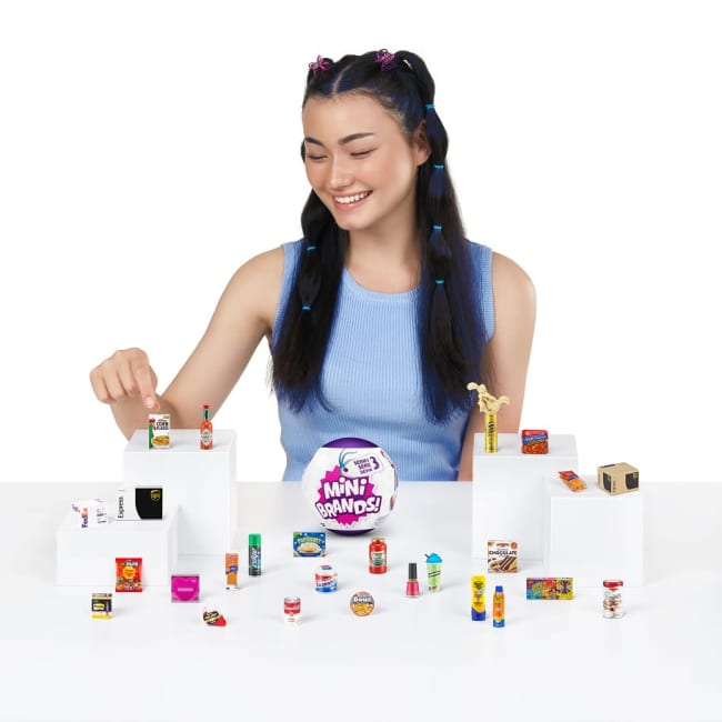 5 Surprise Mini Brands Global Serie 3 - 4